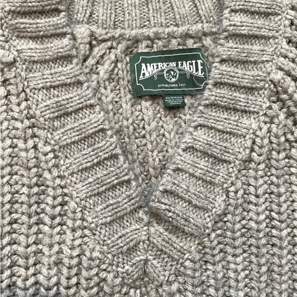 American Eagle Green Knit Sweater - Picture 4 of 8